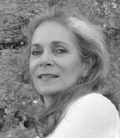 Historical Writers Association member - Apple Gidley