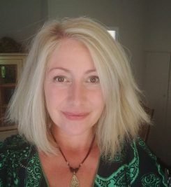 Historical Writers Association member - Caroline Scott