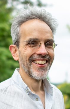 Historical Writers Association member - Andrew Chapman, Heritage Hunter